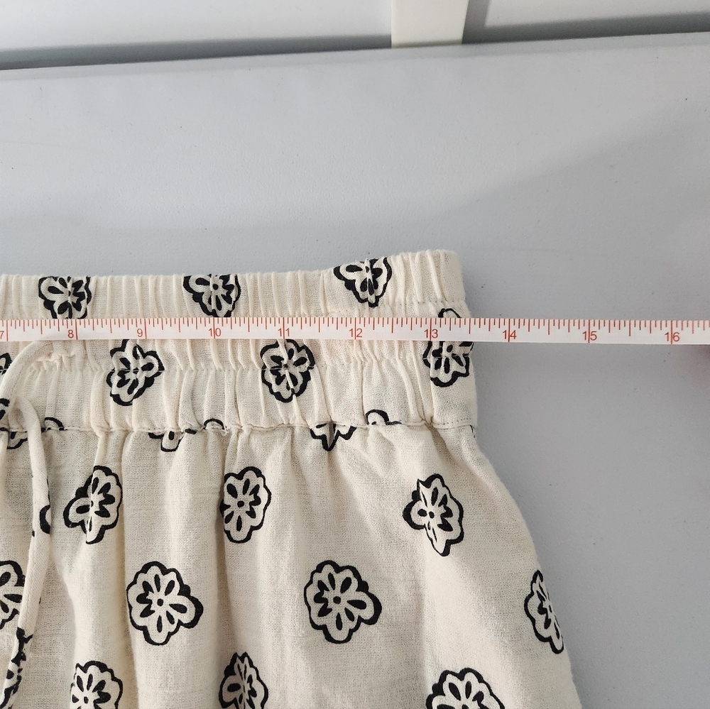 Vero Moda Cream Maxi Skirt with Black Print, NWT, Size Med - Picture 6 of 8